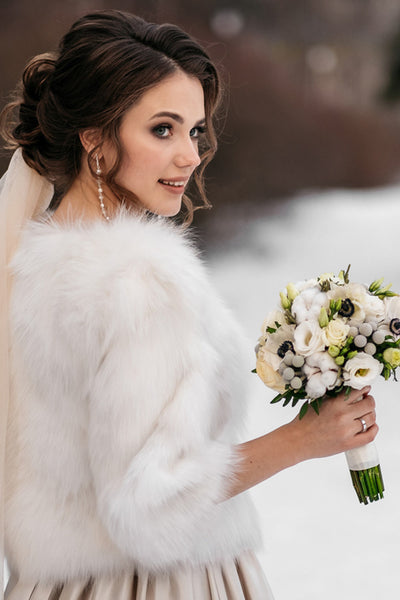 The Winter Wedding: Advantages for the Winter Bride